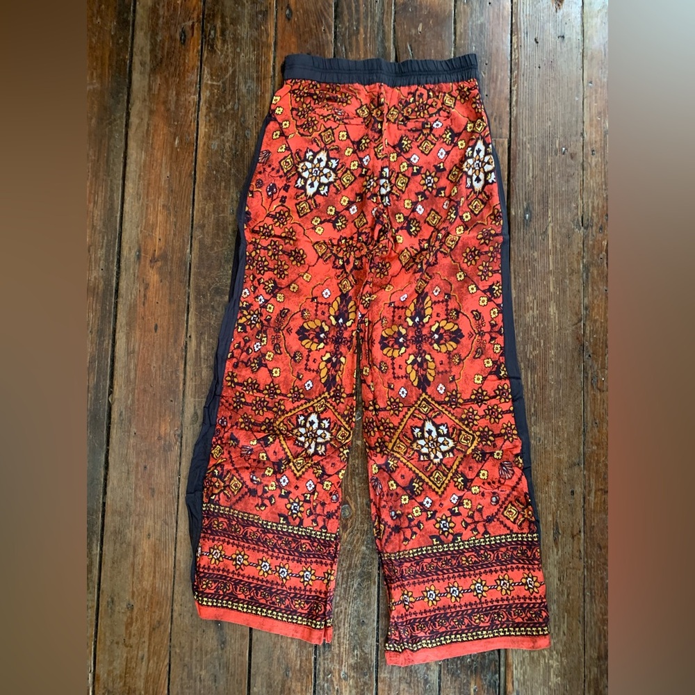 Anthropologie Lilka flowy summer pants